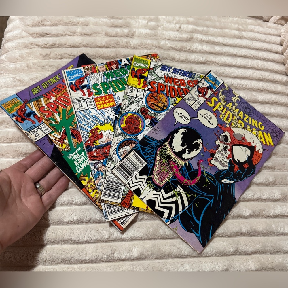 Marvel Comics The Amazing Spider-Man & Web of Spider-Man Comic Lot - Venom Cover